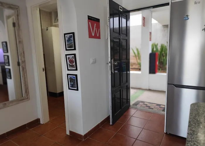 Horizon Views - Excellent Location With Ocean View *